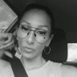 Meet your Posher, Desiree